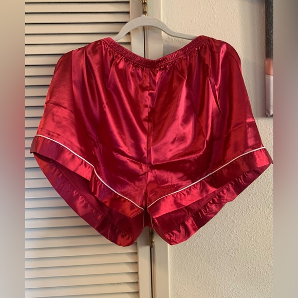 Dark pink satin 2 piece short pajama set (only one set for sale) - Picture 5 of 12